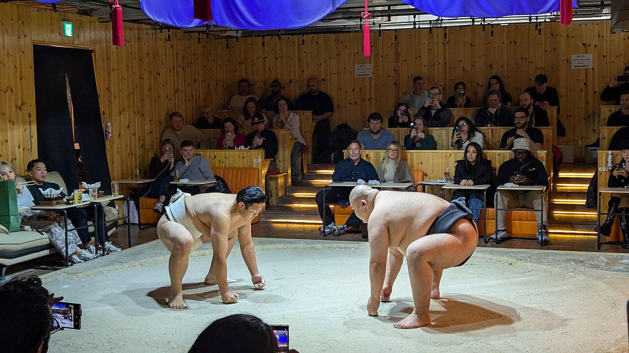 Sumo Jepang Semakin Populer